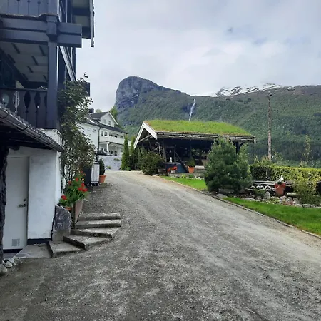 Fjordgaestehaus * Innfjorden