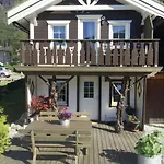 Fjordgaestehaus Дом отдыха *